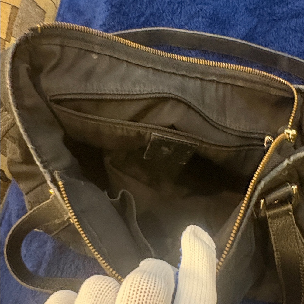 GUCCI Dark Gray Shoulder Bag - Picture 3 of 4